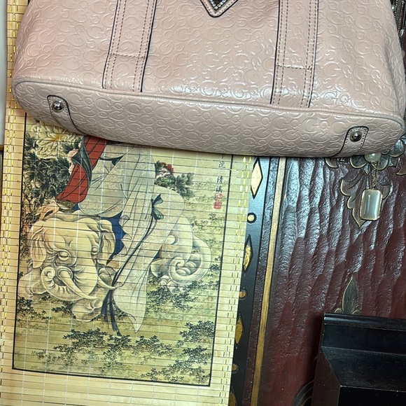 GUESS Soft Dusty Pink Tote Bag Silver Triangle Rhinestones 15.5”Lx9.5”Hx6.5”W - Picture 5 of 17